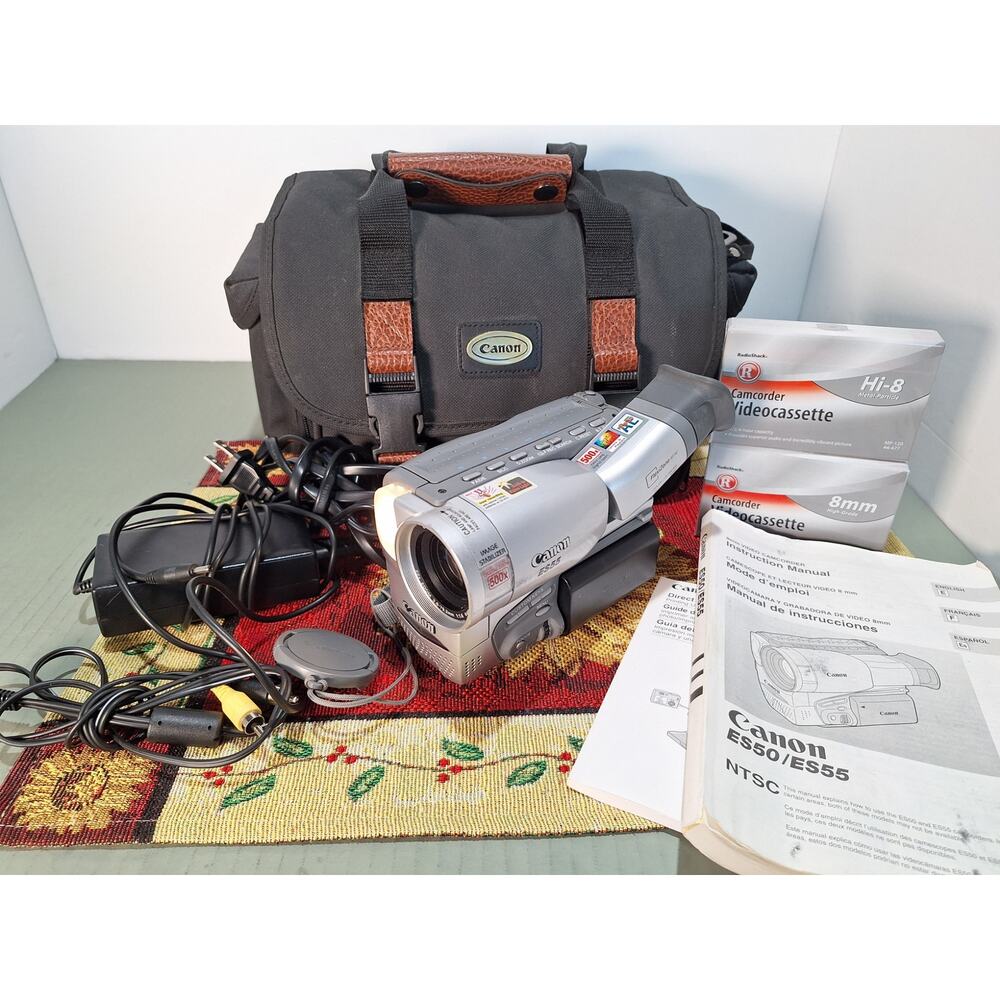 Canon ES55 8mm Camcorder Bundle Tested Remote Bag Tapes Manuals AV Cable